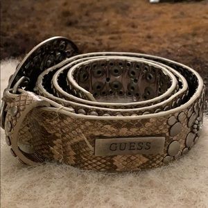Guess Belt